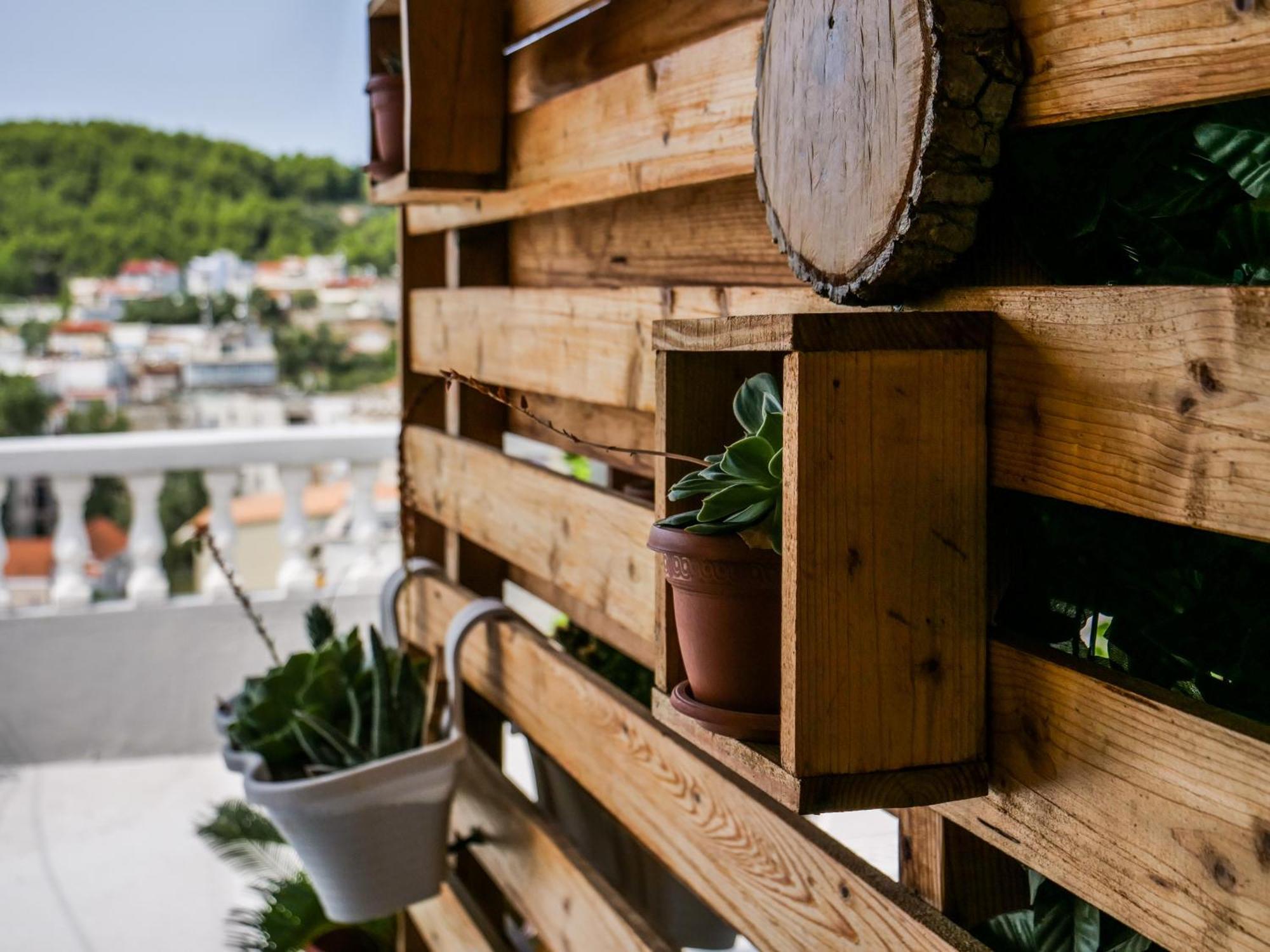 Sea Breeze Rooms Himare Exterior photo